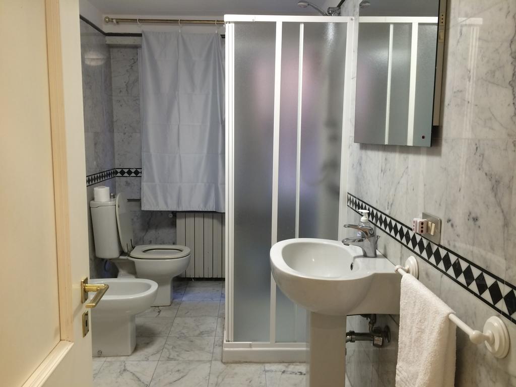 Pisa Rooms For Rent Eksteriør billede