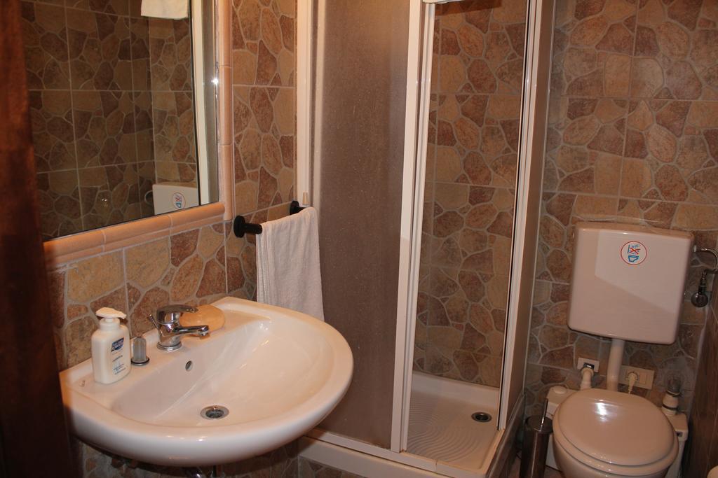Pisa Rooms For Rent Eksteriør billede